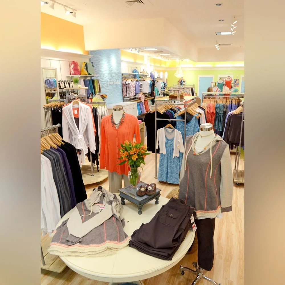 Live show in March !!! All sizes! Great deals! Hello Spring !!❤️ - Picture 4 of 6